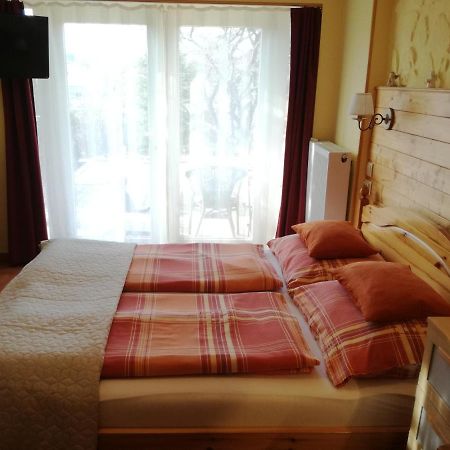 Virág Apartmanház Sopron Ngoại thất bức ảnh