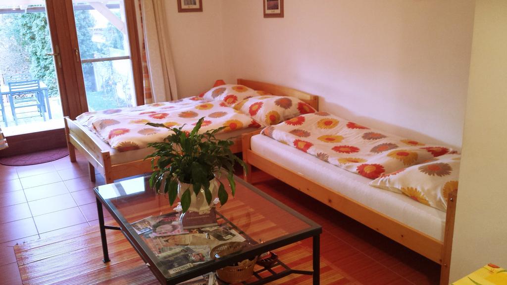 Virág Apartmanház Sopron Ngoại thất bức ảnh