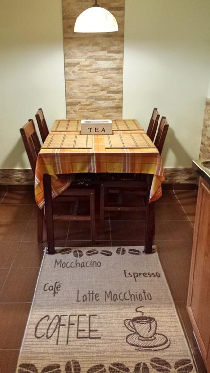 Virág Apartmanház Sopron Ngoại thất bức ảnh